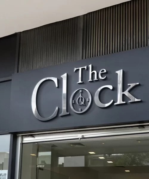 Logo the clock